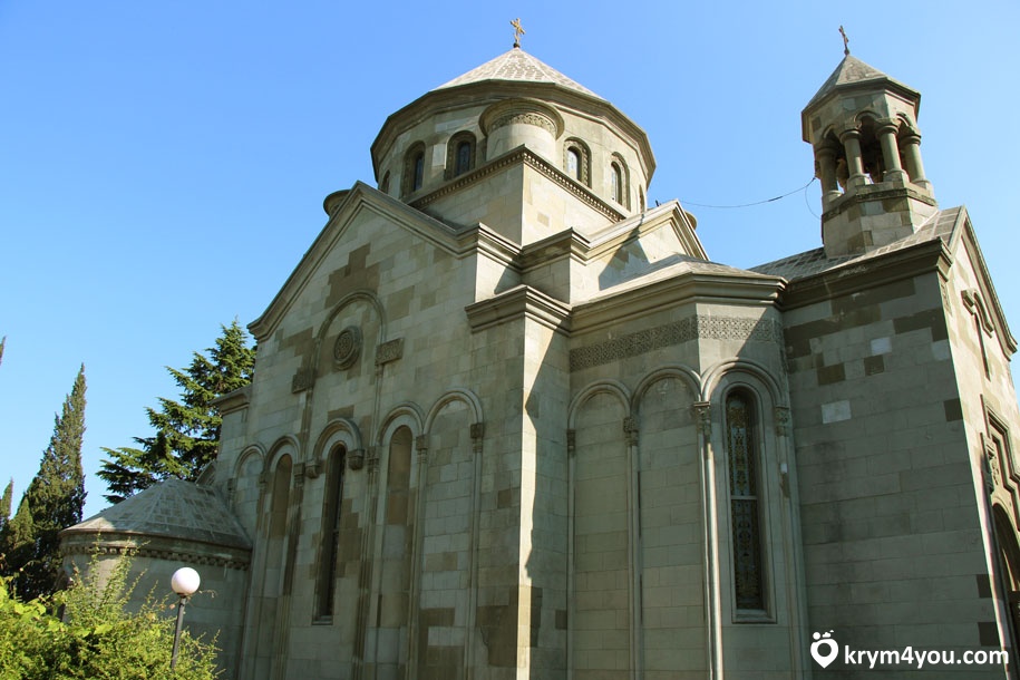 Армянская церковь Святой Рипсиме фото 