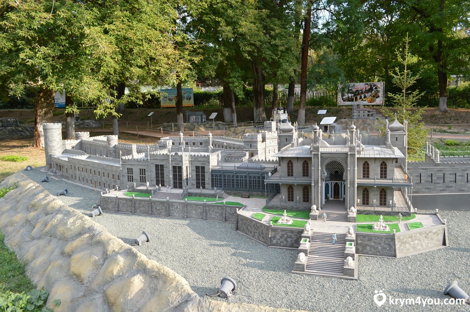 Бахчисарайский парк миниатюр Крым Воронцовский дворец 