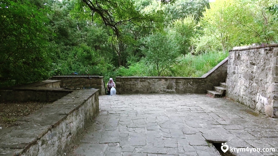 Армянский монастырь Сурб-Хач Крым 
