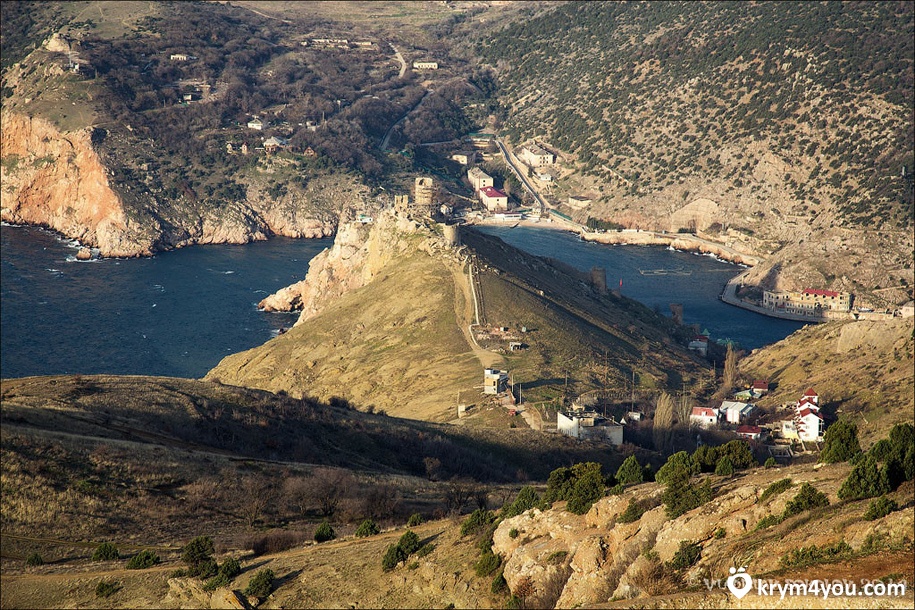 Генуэзская крепость Чембало в Балаклаве Крым 