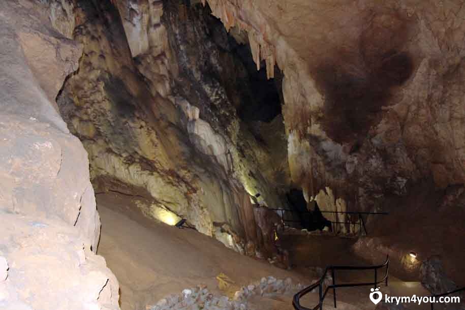 Скельская пещера  