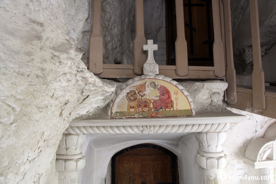 Крым Свято-Успенский монастырь в Бахчисарае фото 1 