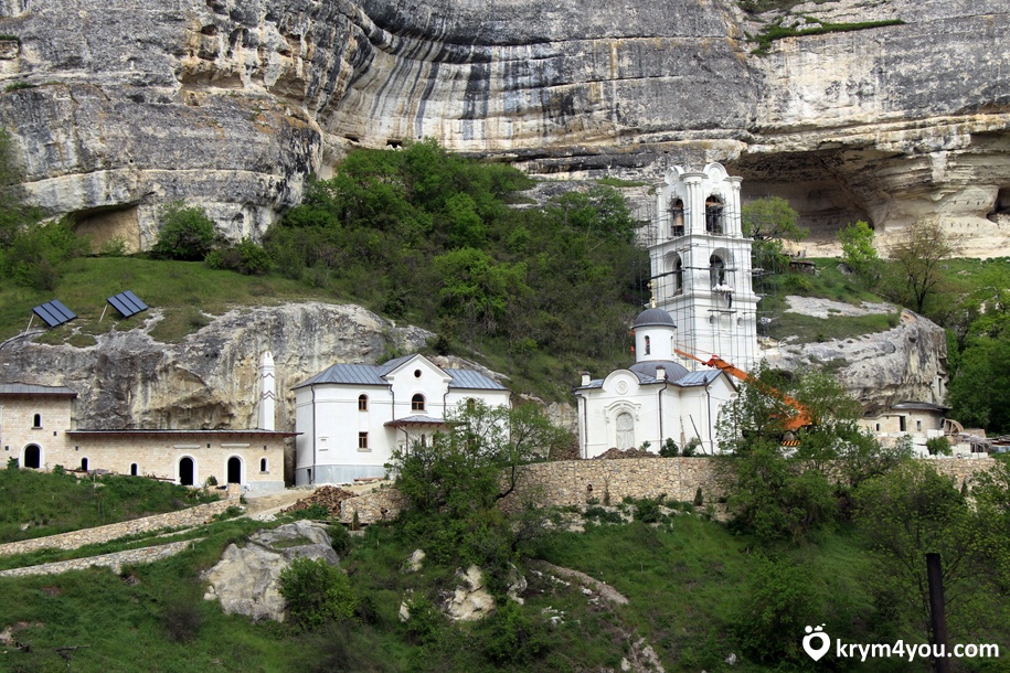 Свято-Успенский монастырь в Бахчисарае Крым 