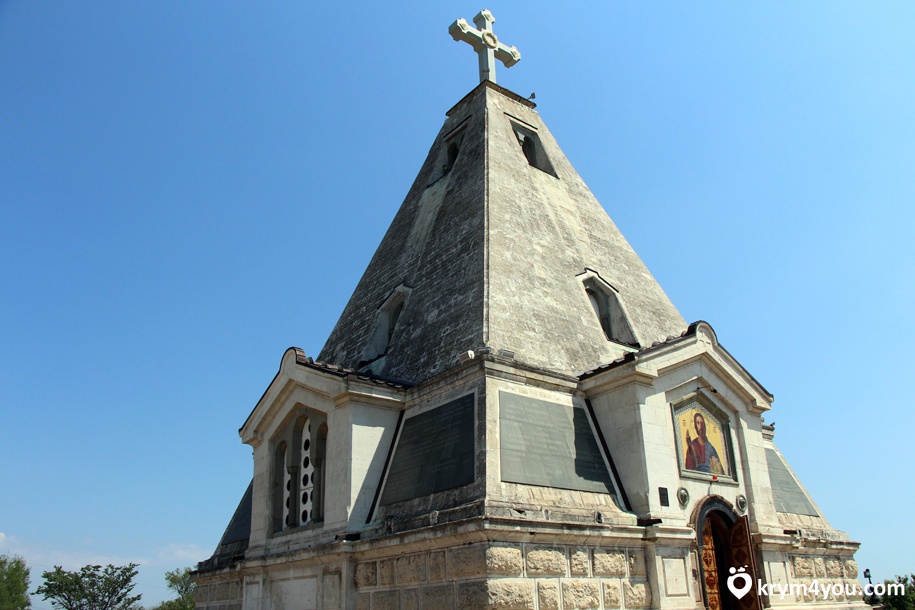 Свято-Никольская церковь, Севастополь пирамида 
