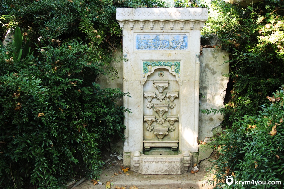 Никитский ботанический сад, Крым фото фонтан плача  
