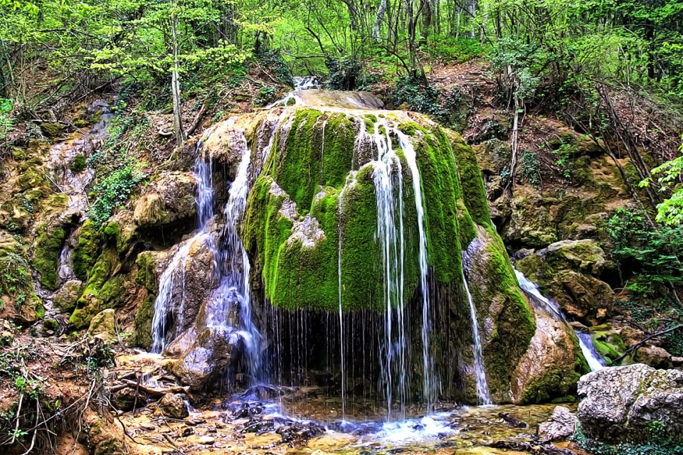 Водопад Серебряные струи. 