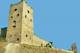 Феодосия Крым башня на генуэзской крепости 