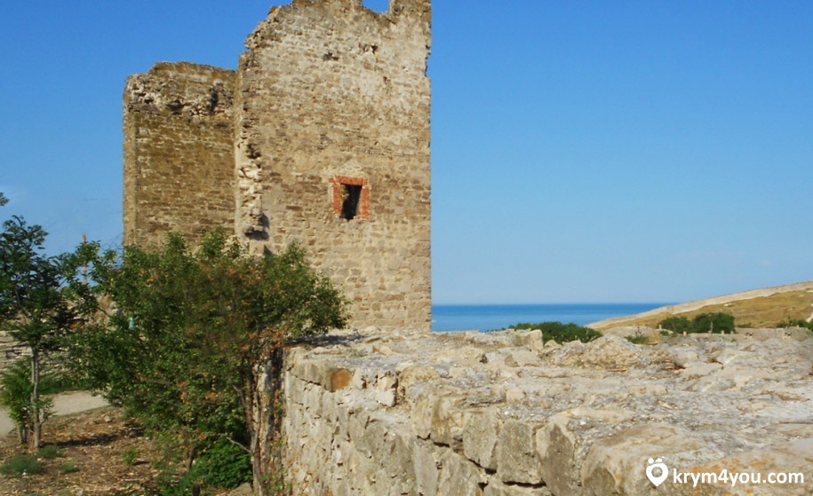 Генуэзская крепость в Феодосии Крым 