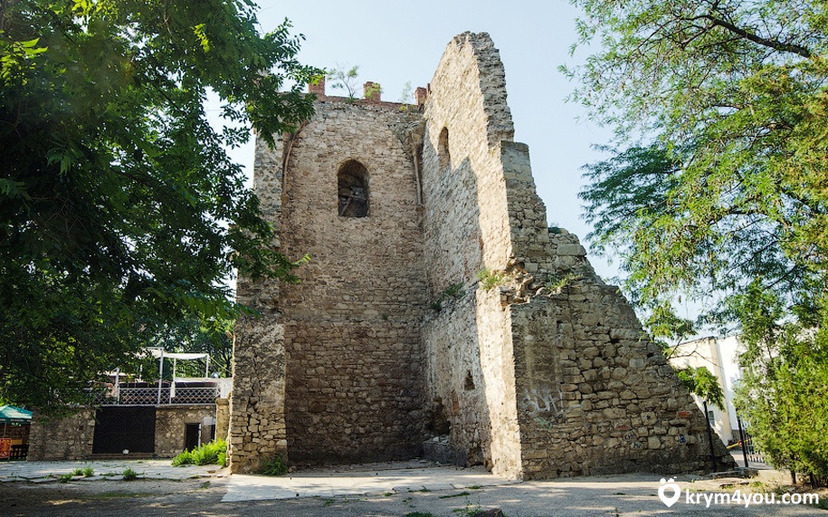Башня Константина в Феодосии  