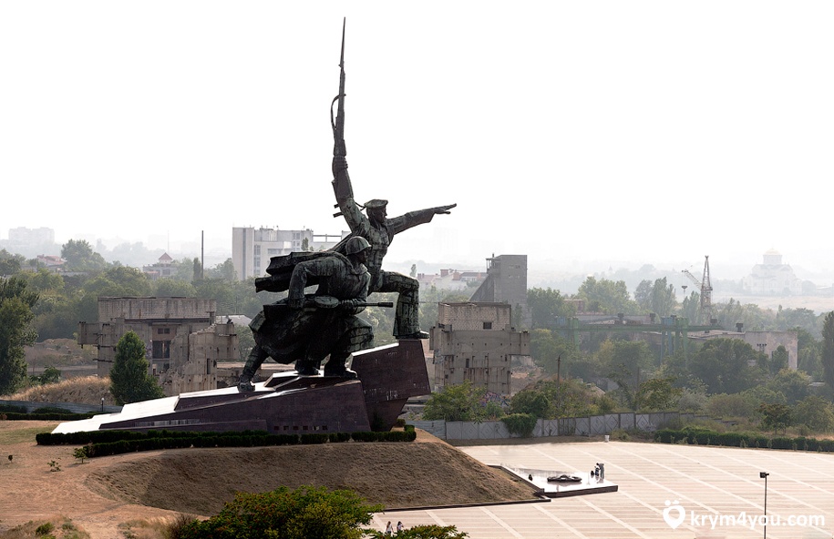 Крым Памятник Солдату и Матросу  